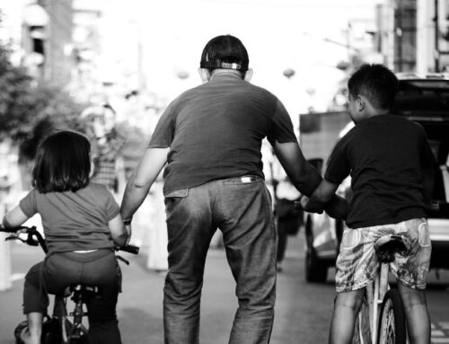 10 Bible Verses That Define a Father’s Responsibility