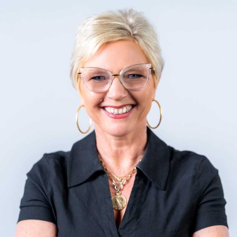 Suzanne Phillips
